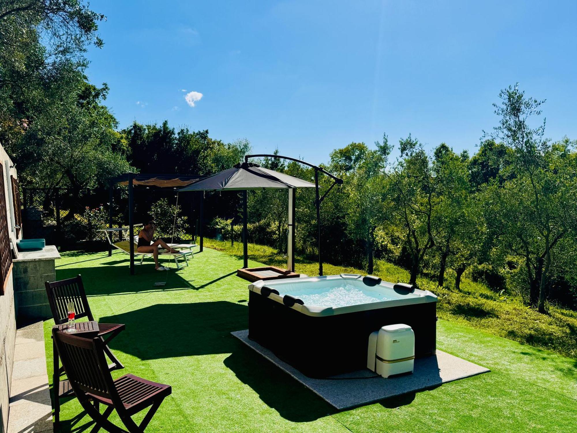 Ferienwohnung Ca' Degli Ulivi Relax Con Idromassaggio Lunigiana Vicino 5 Terre Agnino Exterior foto